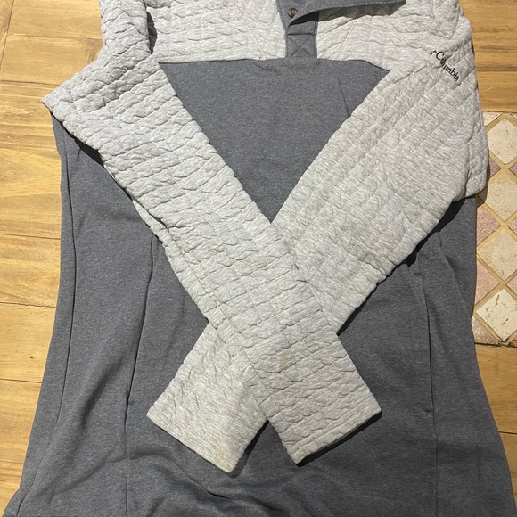 Columbia XL women’s grey sweater - Picture 2 of 2